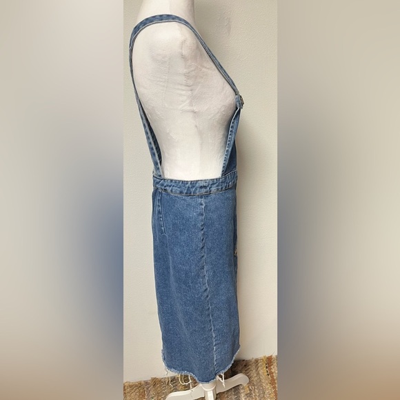Vintage Inspired Blue Denim Women's Overall Dress With Button Front 
Sz Medium - Picture 3 of 4